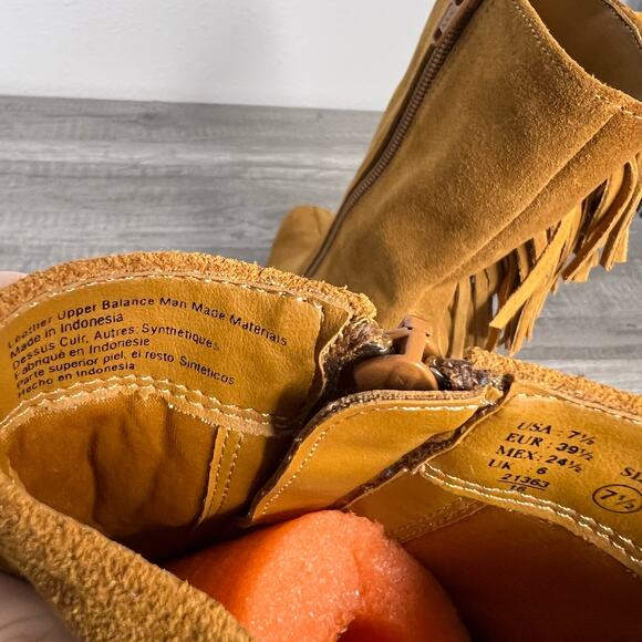 90s Fringe Square Toe Heeled Boots Tan Suede Western Predictions 7 1/2 - Picture 10 of 11